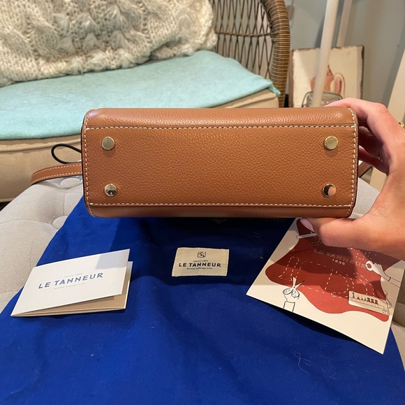 Le Tanneur Emilie small Tan Leather Handbag - Picture 12 of 17